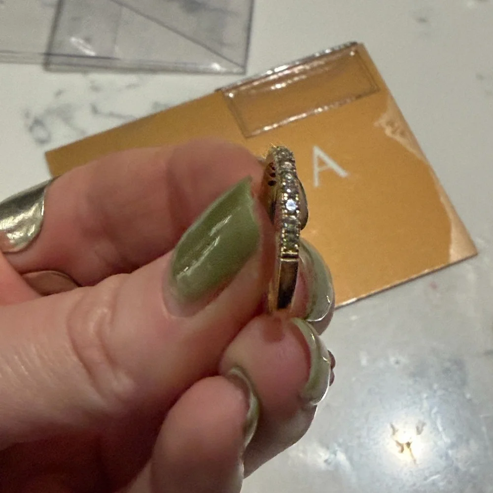 Wedding Ring Set - Picture 10 of 13